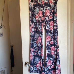 Bell bottom leggings